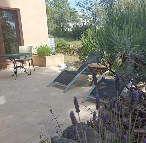 Maison Provencale Avec Jacuzzi